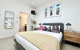 Tropical Gardens 1 Bed Cottage Central Newlyn